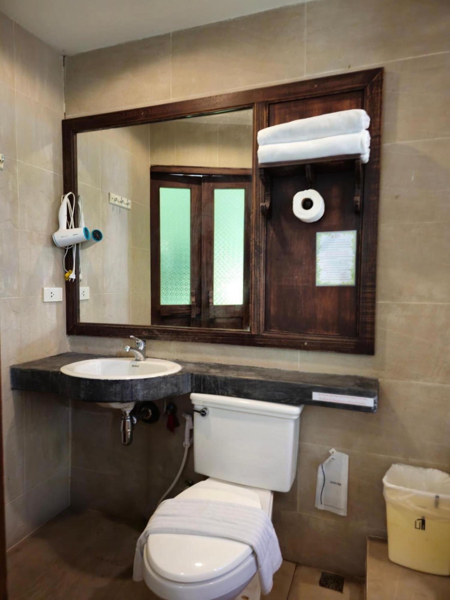 Baan Panwa Resort Экстерьер фото
